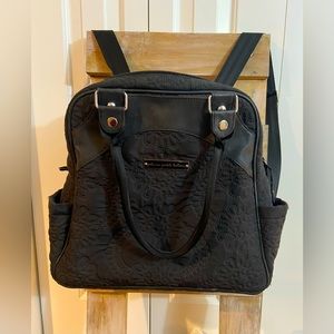 Barely used black quilted Petunia Pickle Bottom